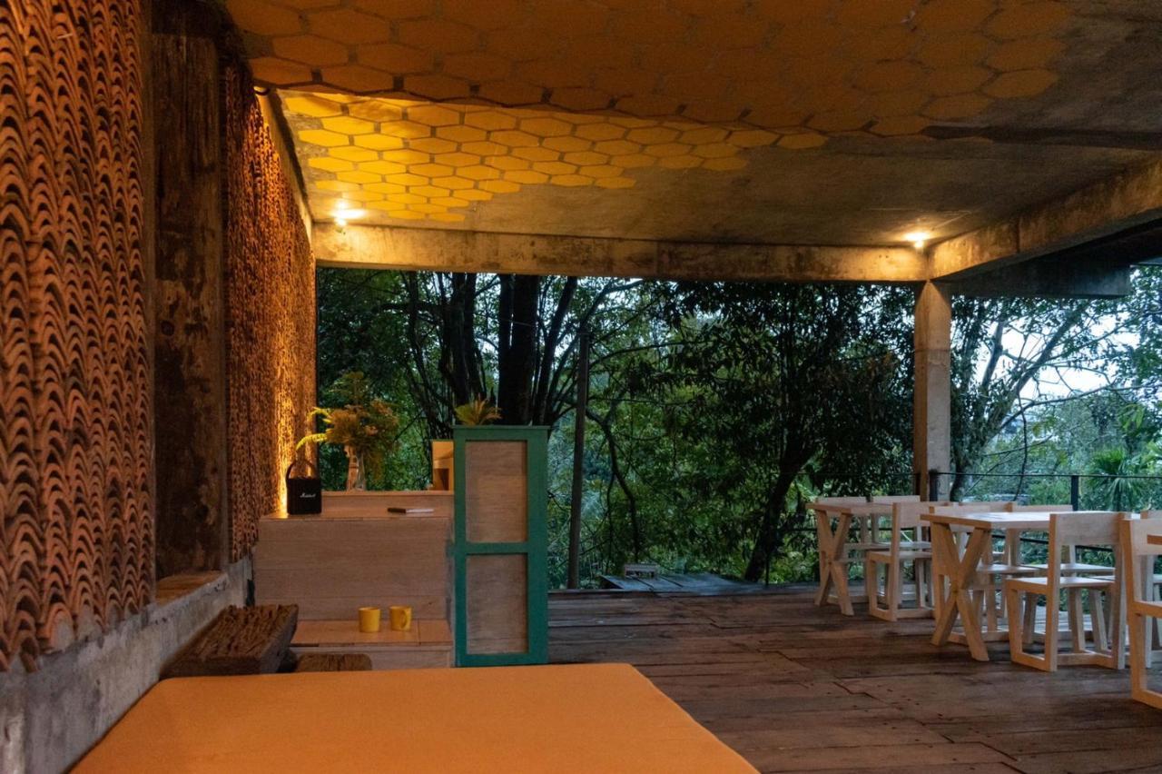 Wild Bee Hostel Ella Esterno foto